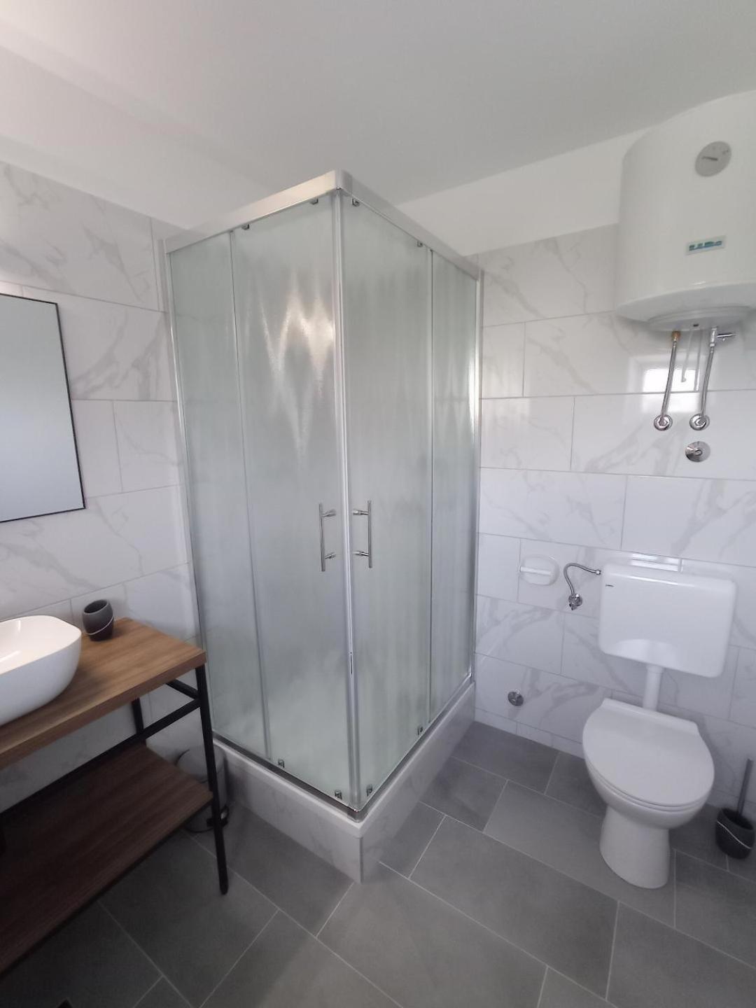 Apartment Supetarska Draga - Donja 5030A Eksteriør billede